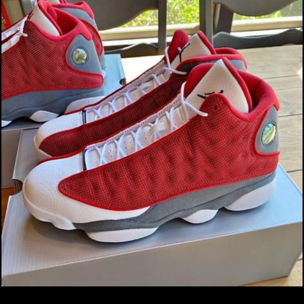 Solddd Jordan  13s red/white/grey - Picture 5 of 5